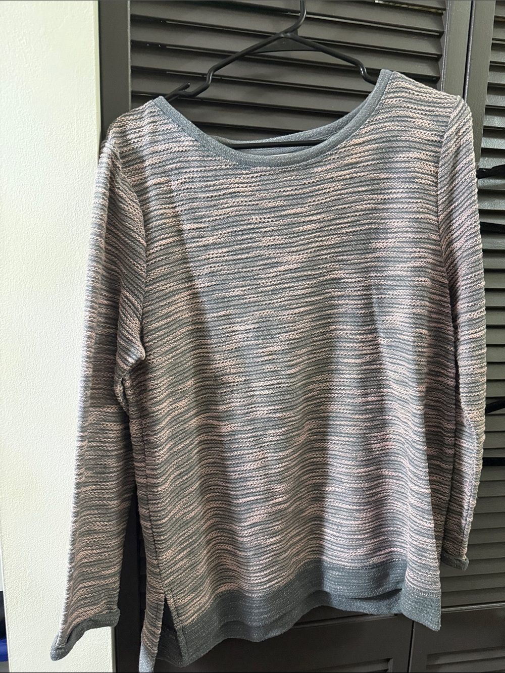 H&M Striped Crewneck Sweater in Gray and Pink